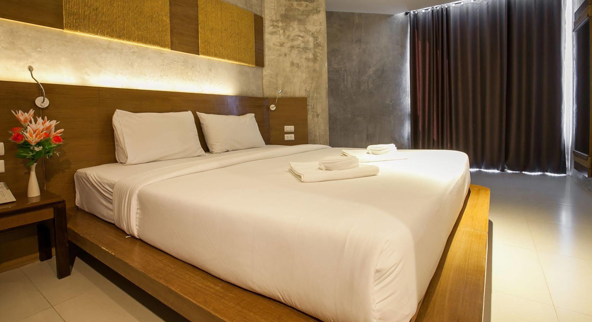 บีทู จอมเทียน พัทยา บูทิก แอนด์ บัดเจ็ต โฮเทล Hotel Pattaya ภายนอก รูปภาพ